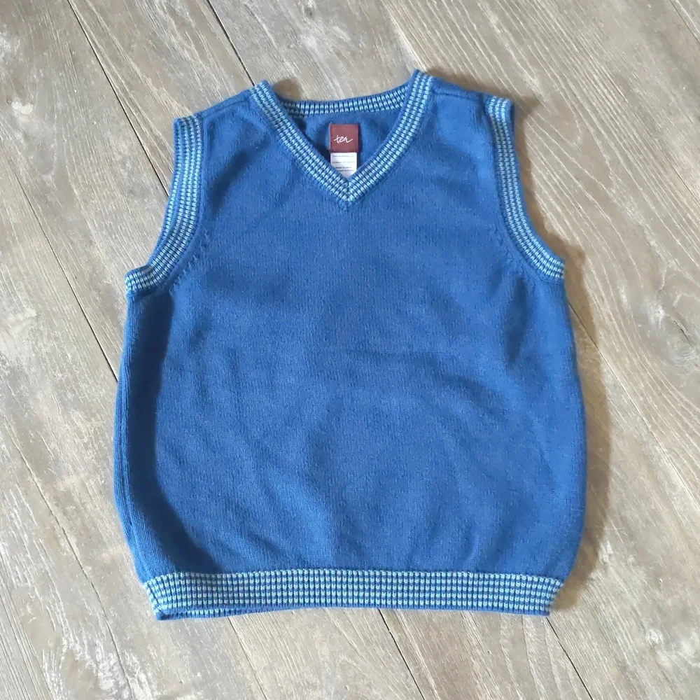 Size 5 Tea Collection cotton knit vest